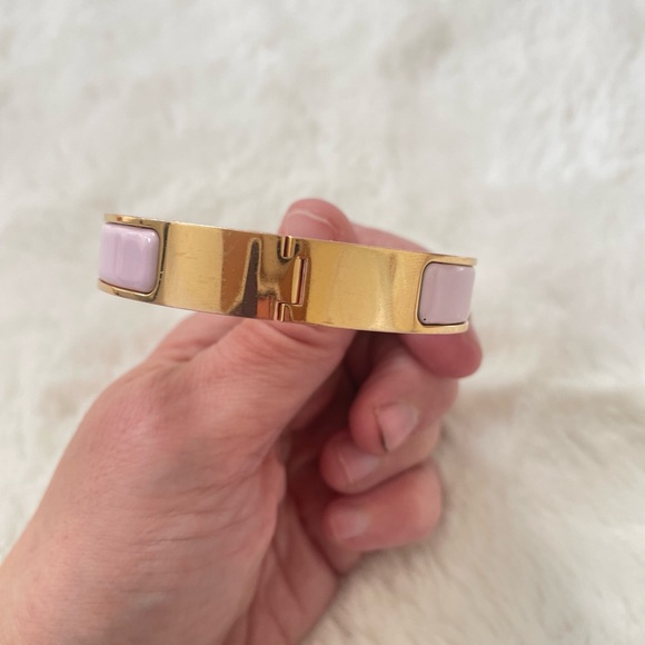 Hermes Rose Gold Dragee Click Clac- PM
EUC - Picture 2 of 3